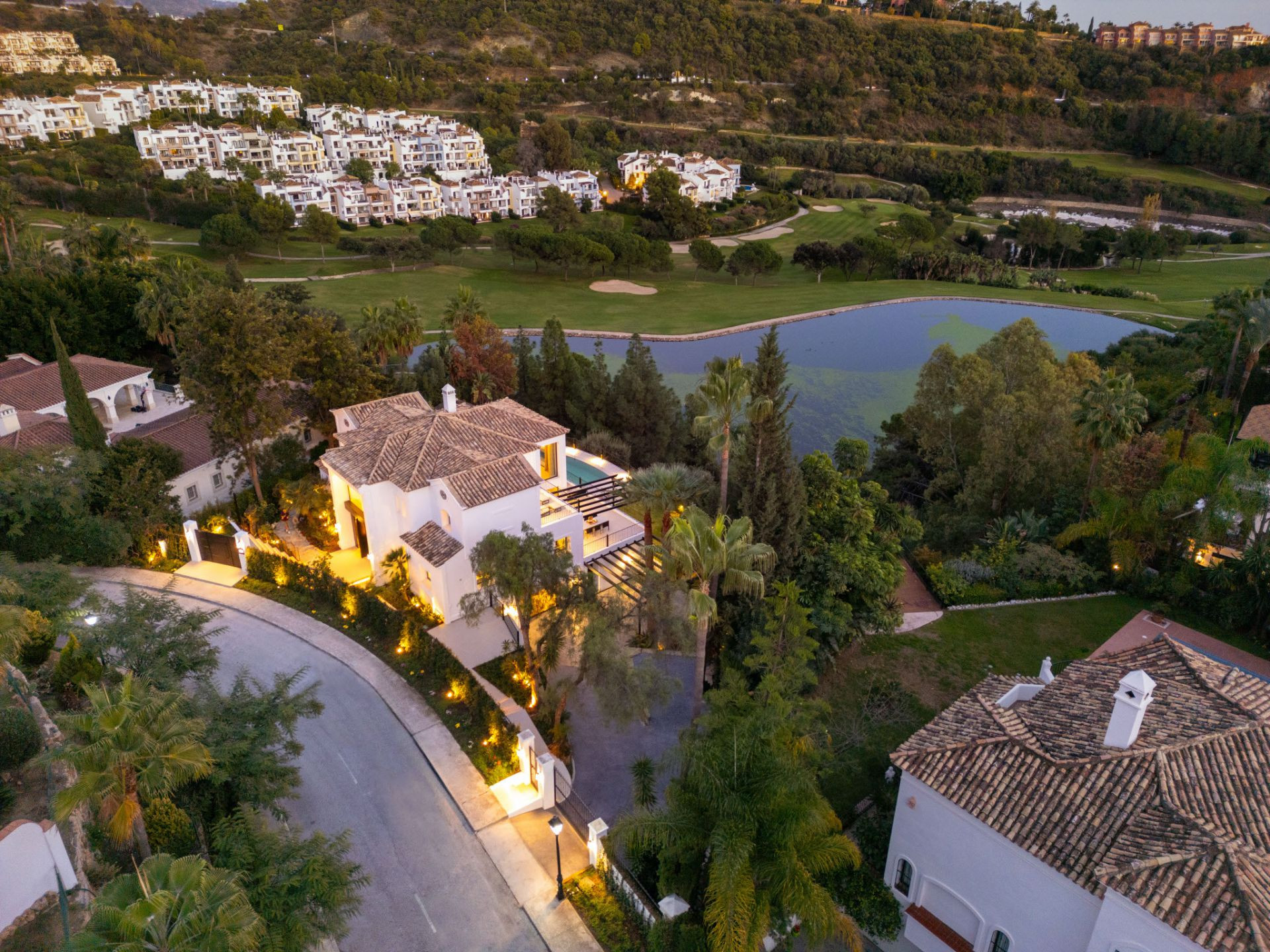 Image 49: detached villa For sale, Benahavís, €5,750,000 [HFM-C40232]