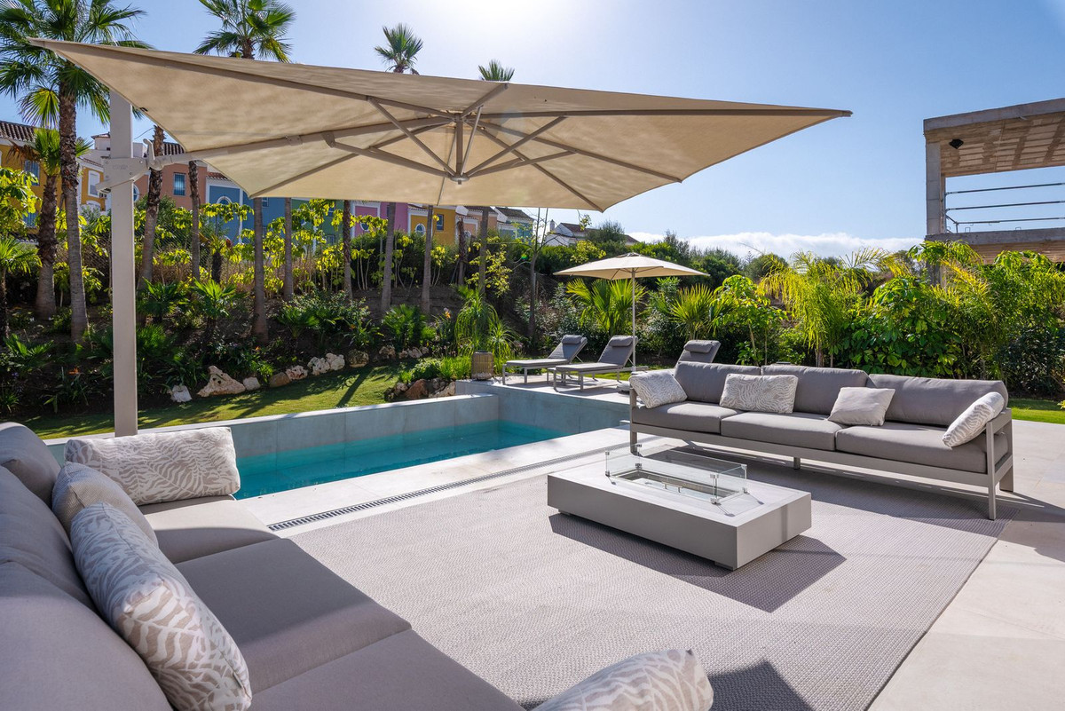 Image 40: detached villa For sale, Casares, €1,499,000 [HFM-CL10193]