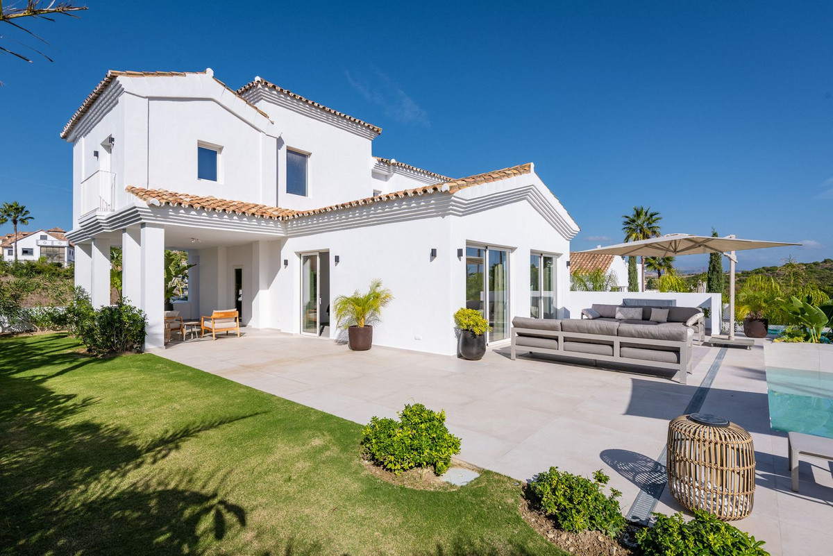 Image 40: detached villa For sale, Casares, €1,499,000 [HFM-CL10193]