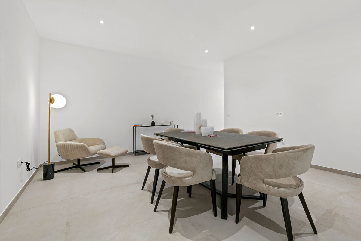 Image 40: detached villa For sale, Casares, €1,499,000 [HFM-CL10193]