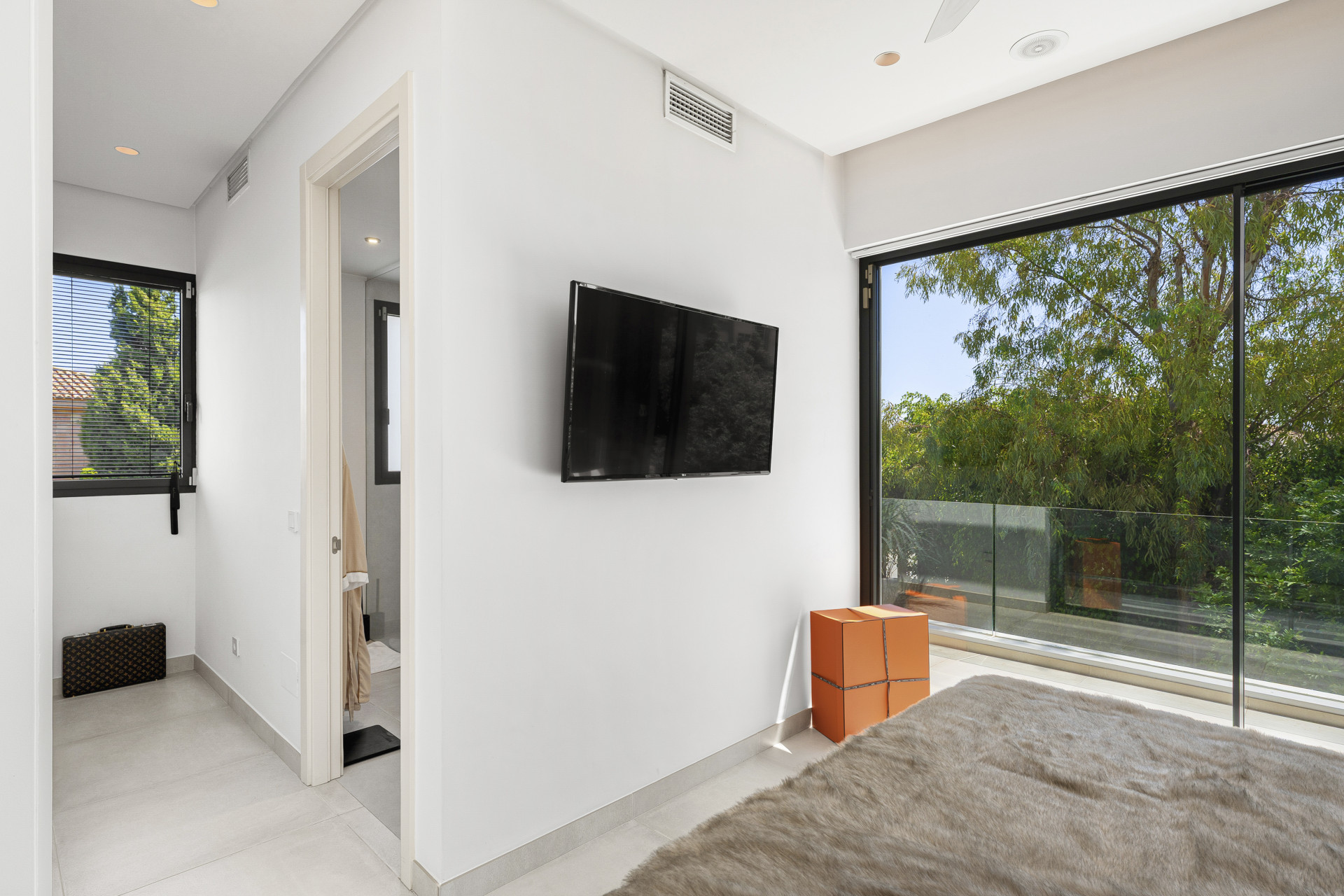 Image 31: detached villa For sale, Estepona, €1,825,000 [HFM-C40233]