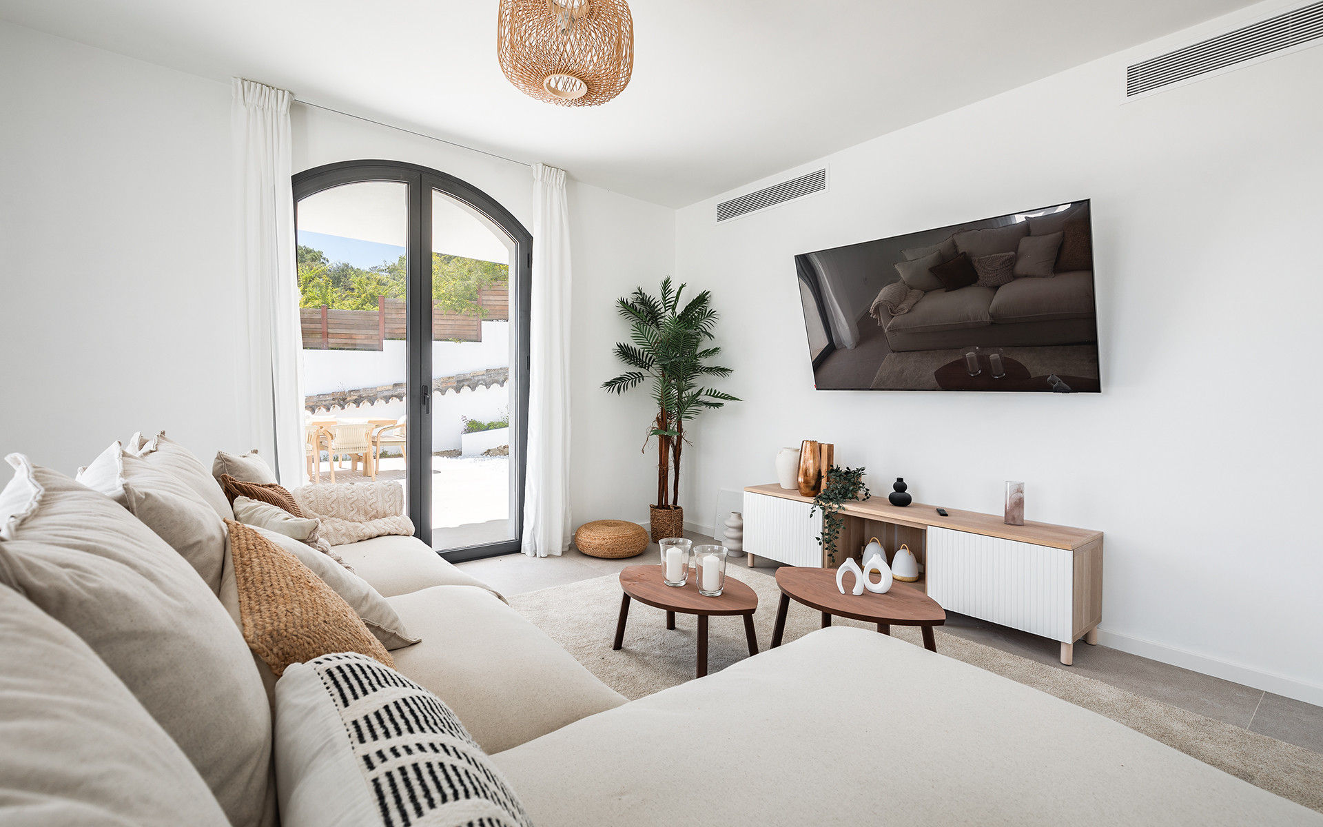 Image 59: detached villa For sale, Benahavís, €3,985,000 [HFM-C40235]