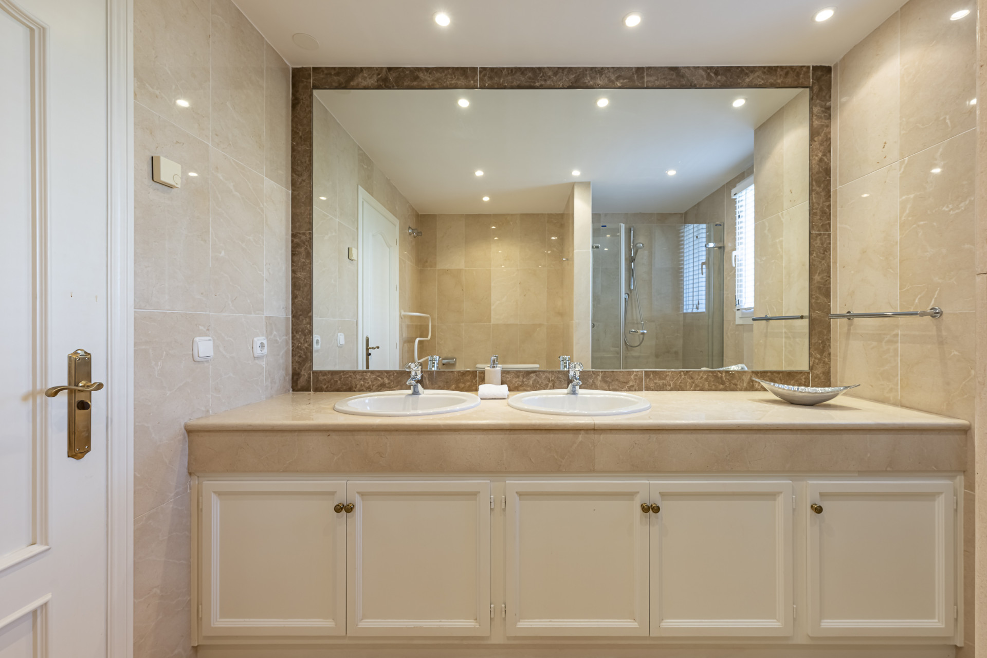 Image 59: detached villa For sale, Benahavís, €2,895,000 [HFM-C40234]