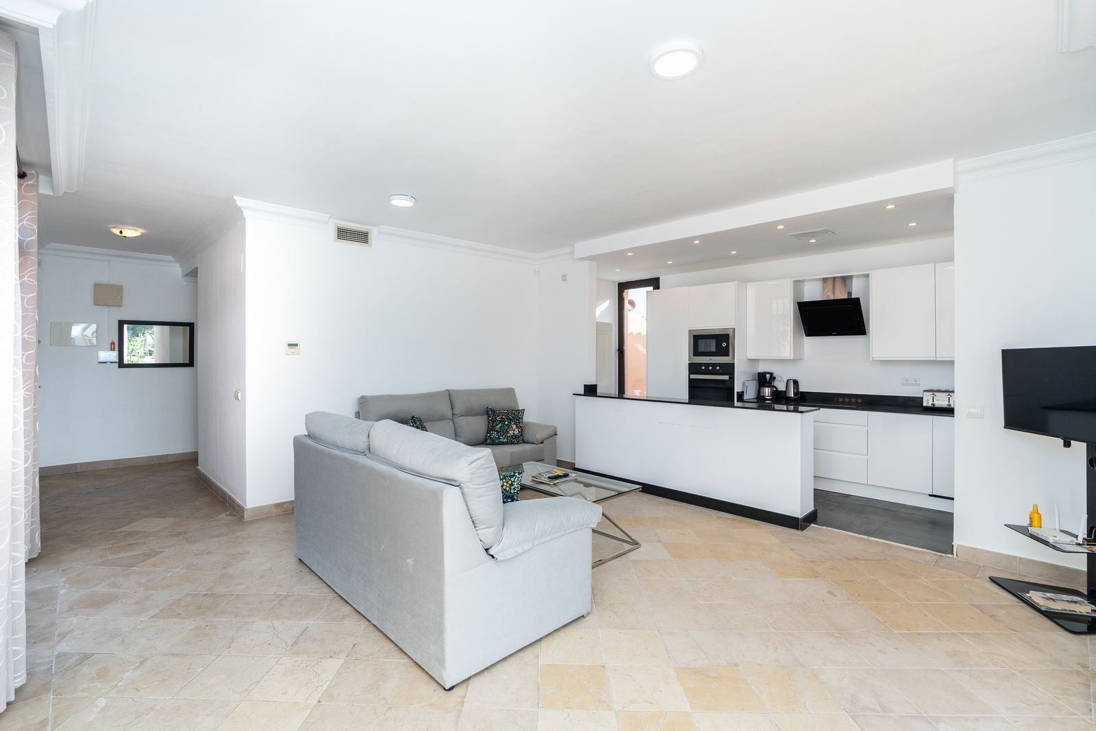 Image {index}: Penthouse Duplex For sale, Estepona, €345,000 [HFM-CL10207]