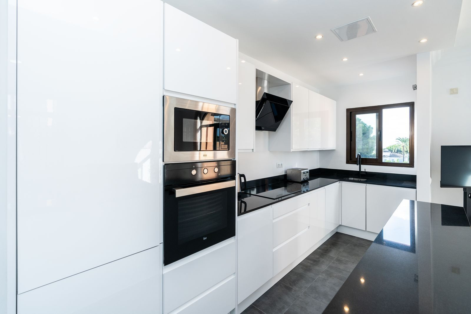 Image {index}: Penthouse Duplex For sale, Estepona, €345,000 [HFM-CL10207]