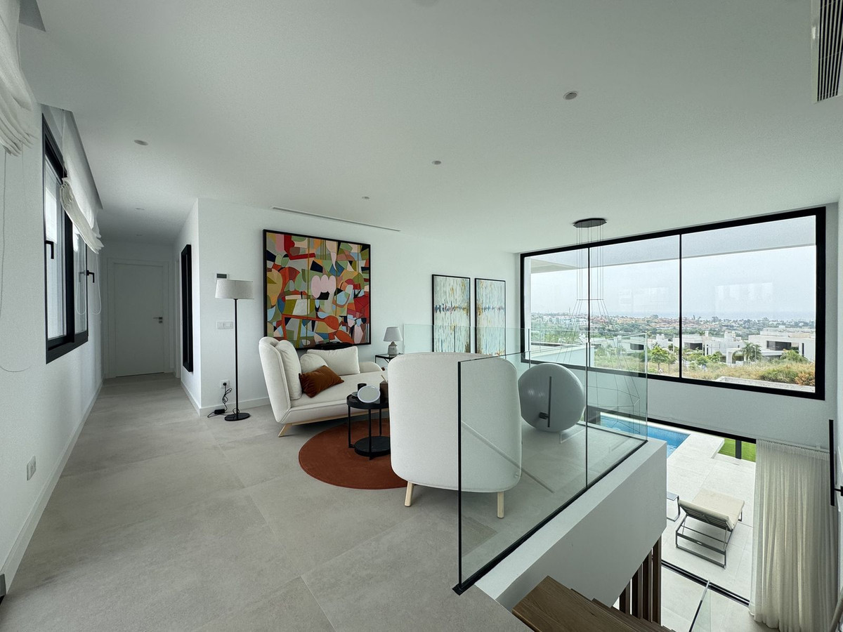 Image 47: detached villa For sale, Estepona, €2,980,000 [HFM-CL10209]