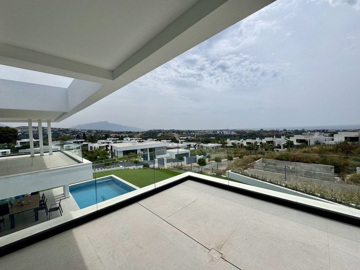 Image 47: detached villa For sale, Estepona, €2,980,000 [HFM-CL10209]