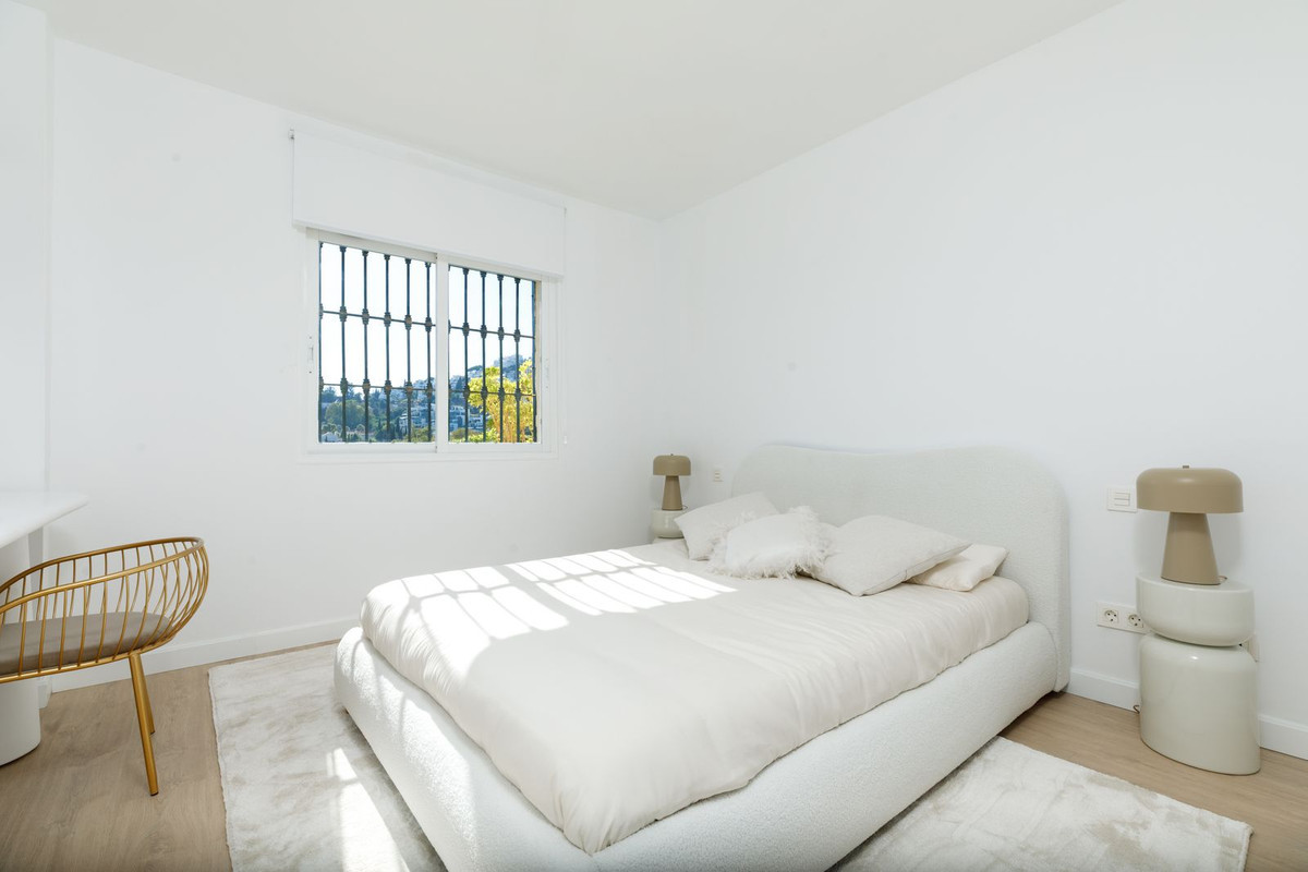 Image {index}: Ground Floor Apartment For sale, Benahavís, €590,000 [HFM-CL10210]