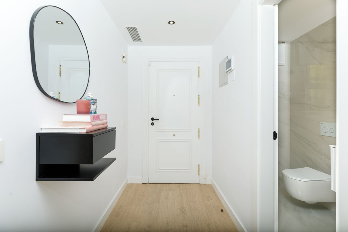 Image {index}: Ground Floor Apartment For sale, Benahavís, €590,000 [HFM-CL10210]