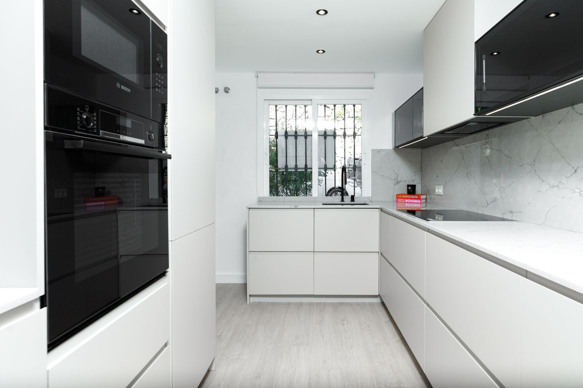 Image {index}: Ground Floor Apartment For sale, Benahavís, €590,000 [HFM-CL10210]