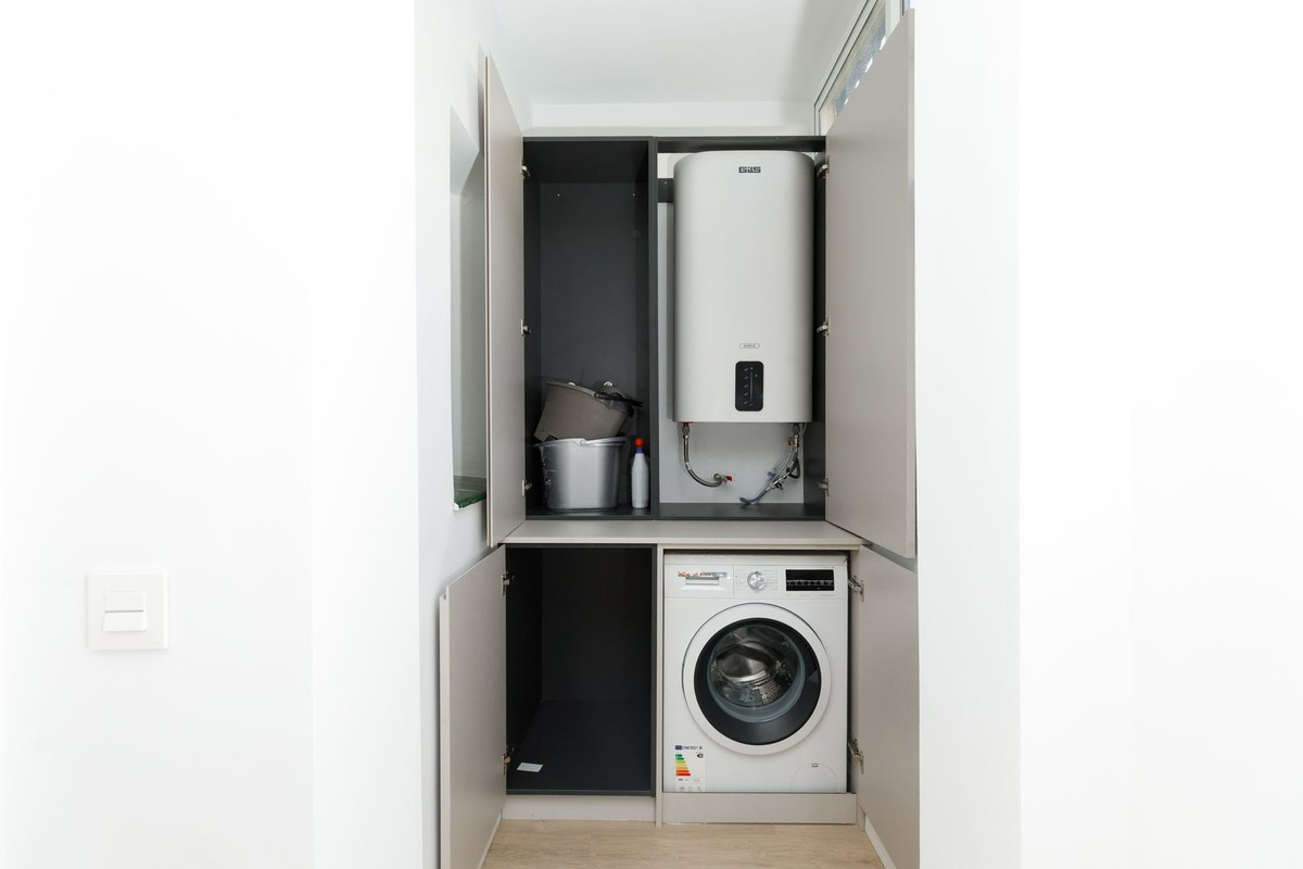 Image {index}: Ground Floor Apartment For sale, Benahavís, €590,000 [HFM-CL10210]