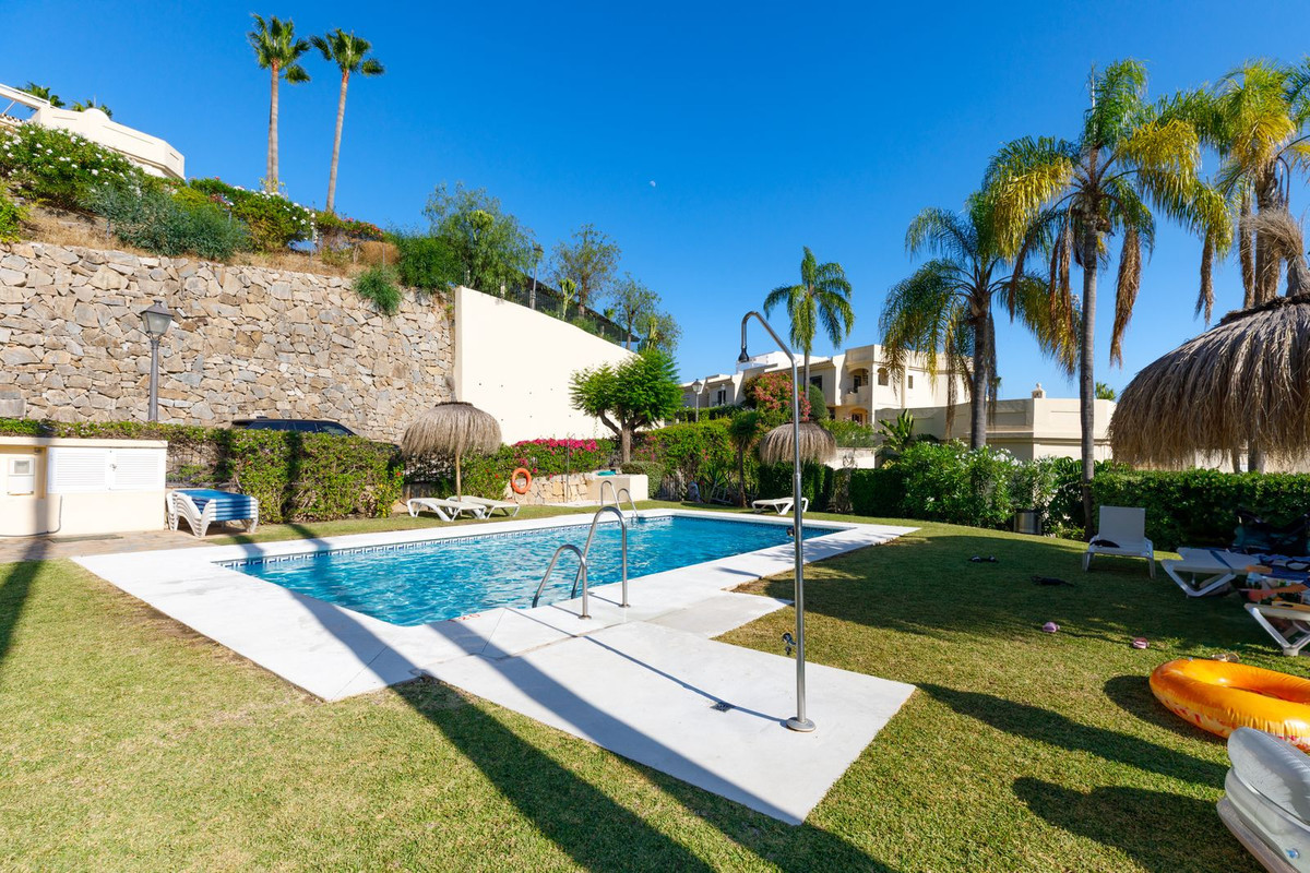 Image {index}: Ground Floor Apartment For sale, Benahavís, €590,000 [HFM-CL10210]