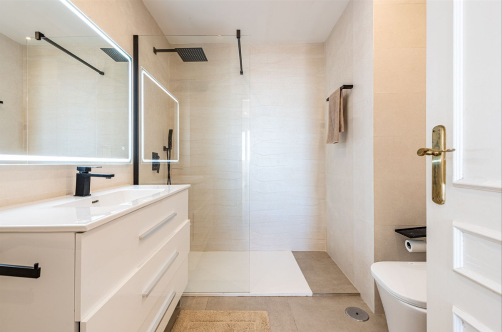 Image {index}: Apartment For sale, Mijas Costa, €325,000 [HFM-CL10212]