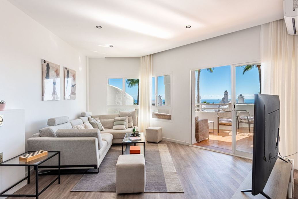 Image {index}: Apartment For sale, Mijas Costa, €325,000 [HFM-CL10212]