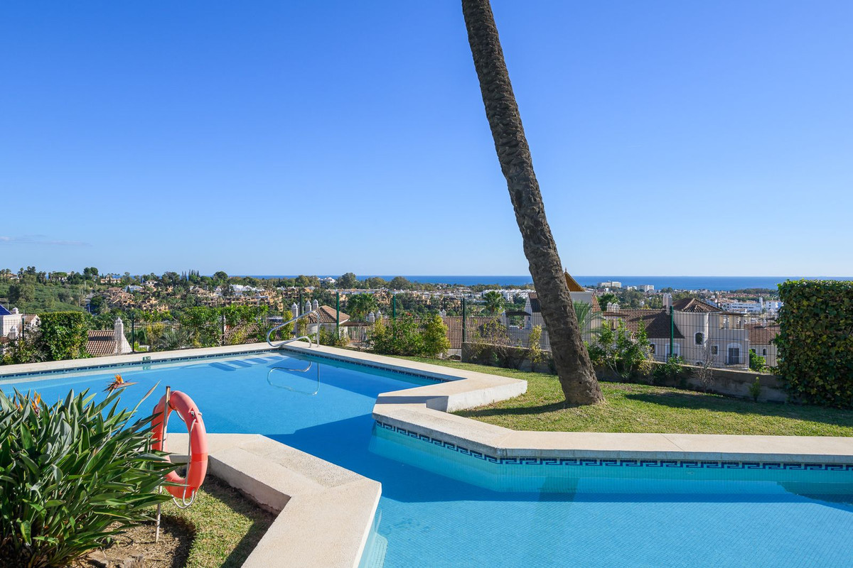 Image {index}: Duplex For sale, Estepona, €749,000 [HFM-CL10211]