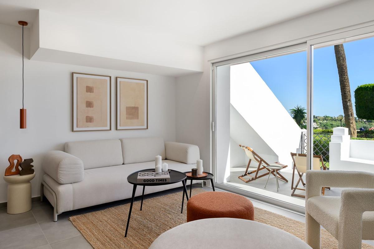 Image {index}: Duplex For sale, Estepona, €749,000 [HFM-CL10211]