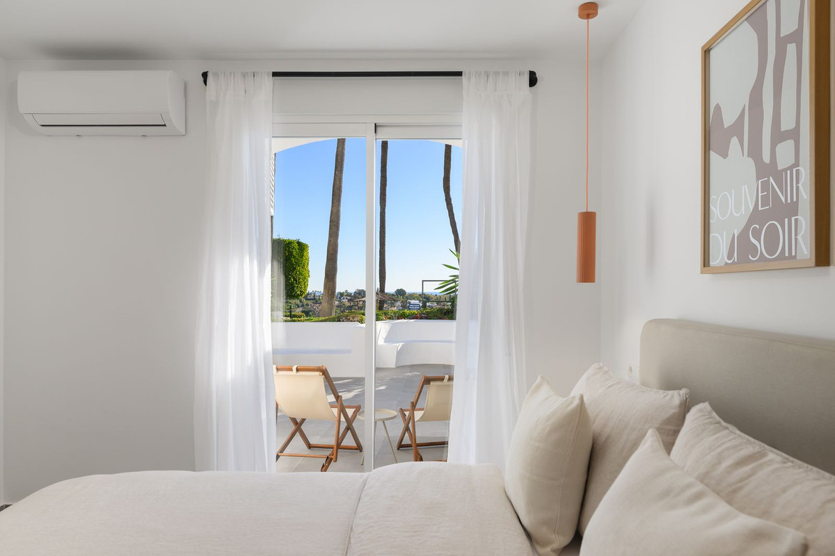 Image {index}: Duplex For sale, Estepona, €749,000 [HFM-CL10211]