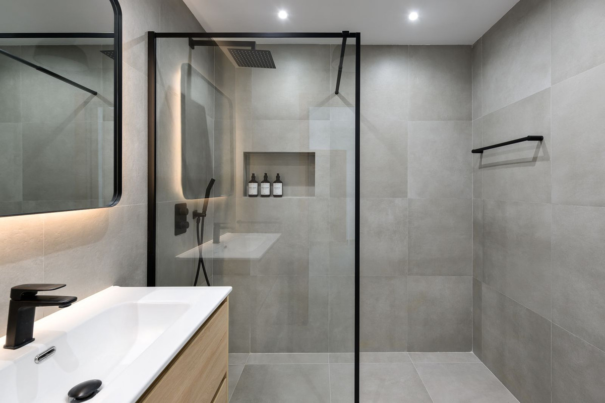 Image {index}: Duplex For sale, Estepona, €749,000 [HFM-CL10211]