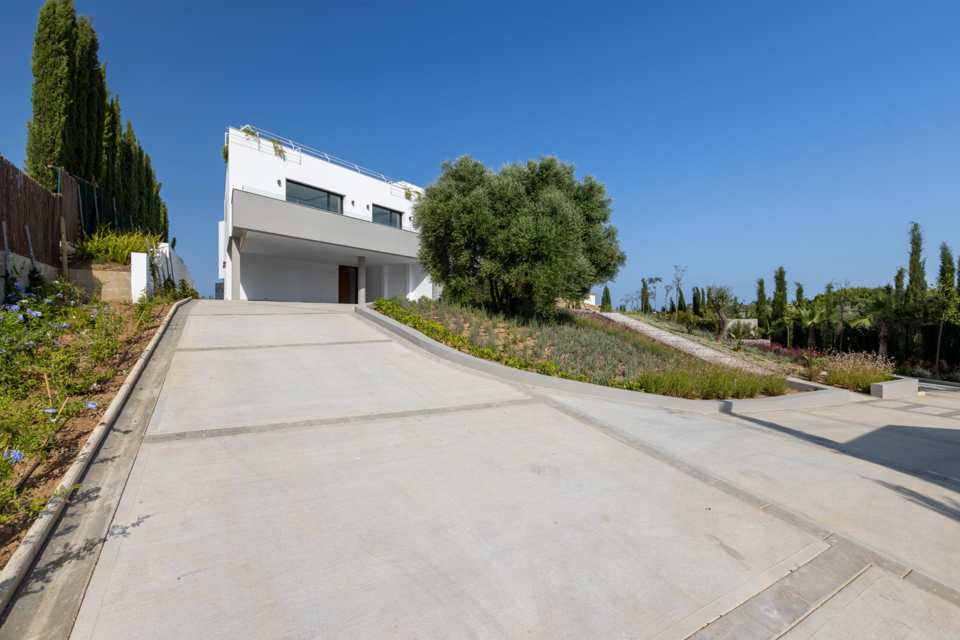 Image 56: detached villa For sale, sotogrande, €6,975,000 [HFM-C40240]