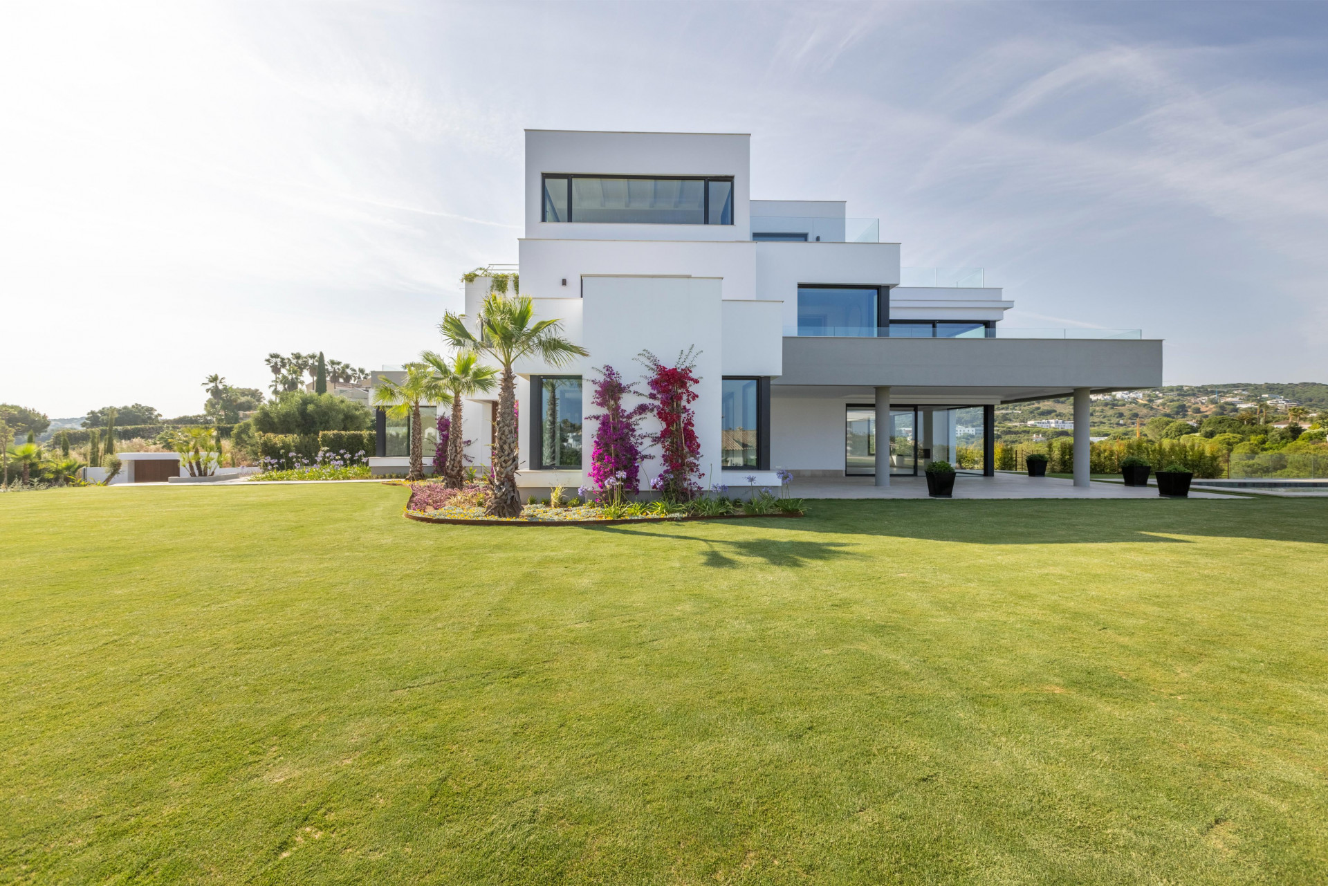 Image 56: detached villa For sale, sotogrande, €6,975,000 [HFM-C40240]