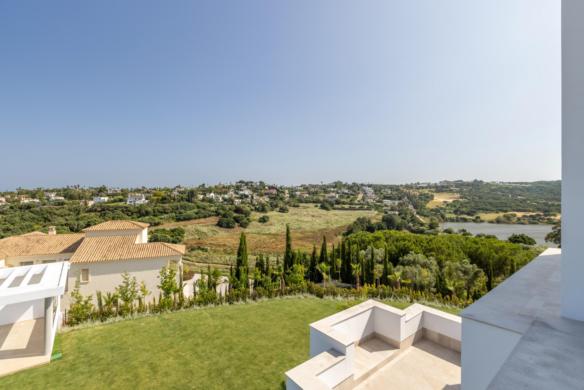 Image 56: detached villa For sale, sotogrande, €6,975,000 [HFM-C40240]