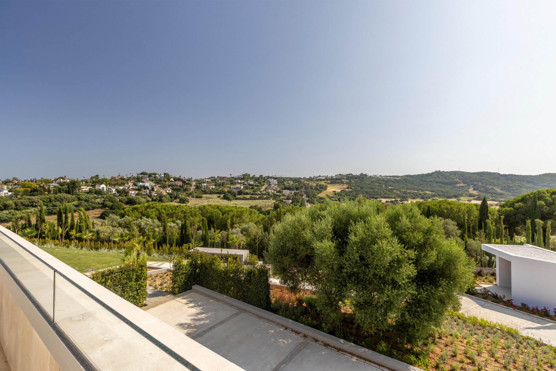 Image 56: detached villa For sale, sotogrande, €6,975,000 [HFM-C40240]