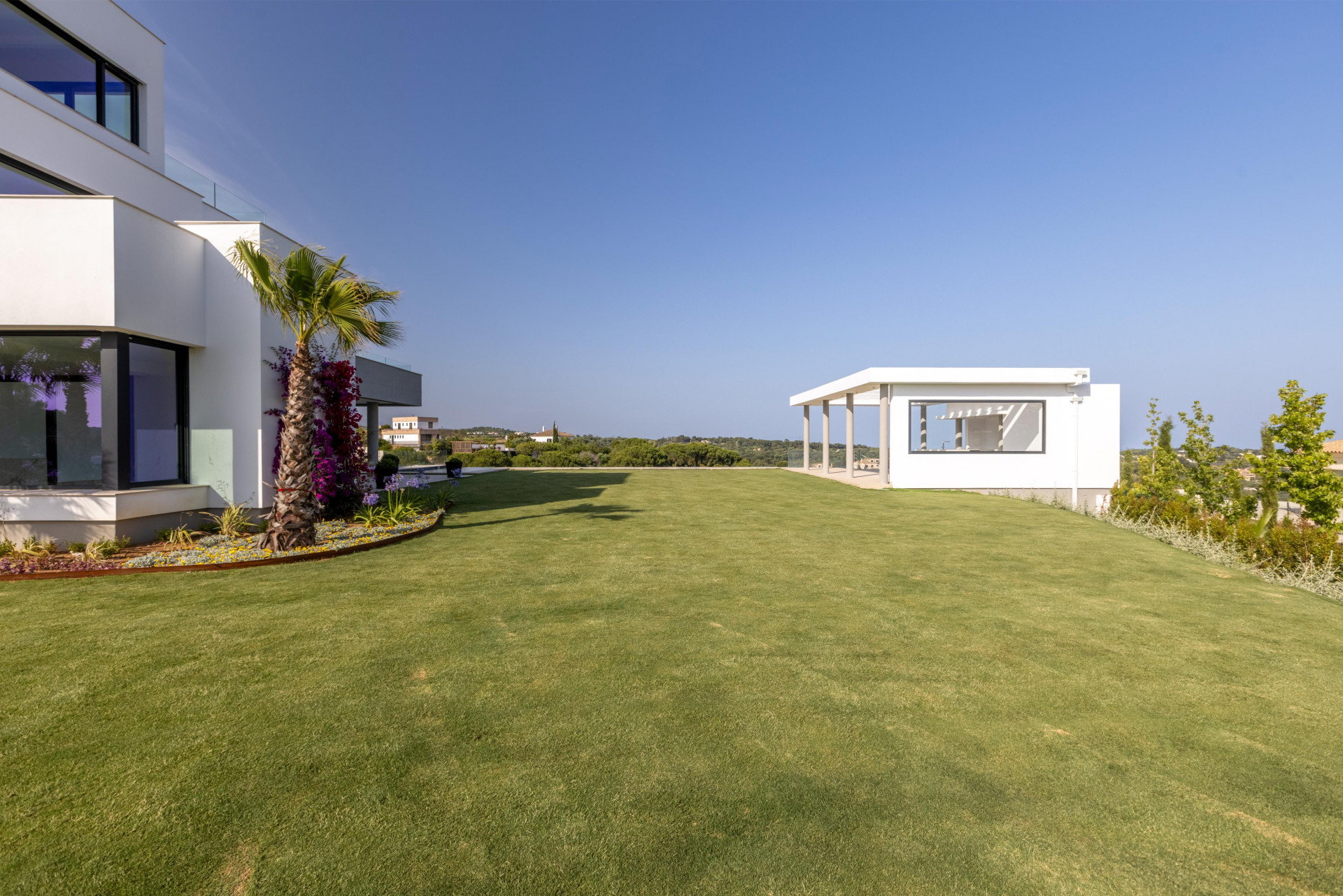 Image 56: detached villa For sale, sotogrande, €6,975,000 [HFM-C40240]