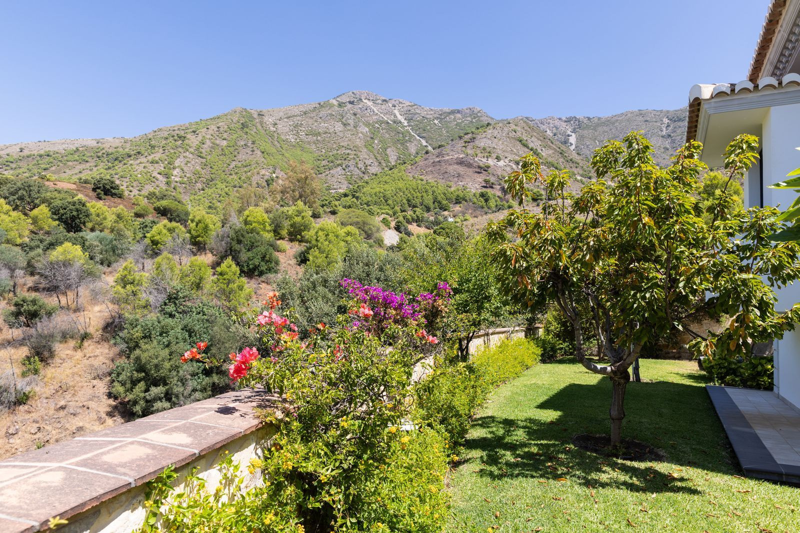 Image 48: detached villa For sale, Mijas, €2,495,000 [HFM-CL10214]