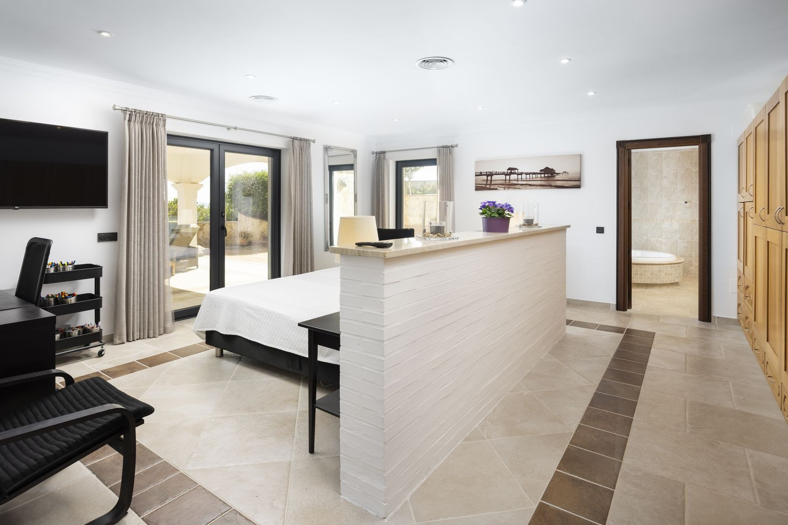 Image 48: detached villa For sale, Mijas, €2,495,000 [HFM-CL10214]