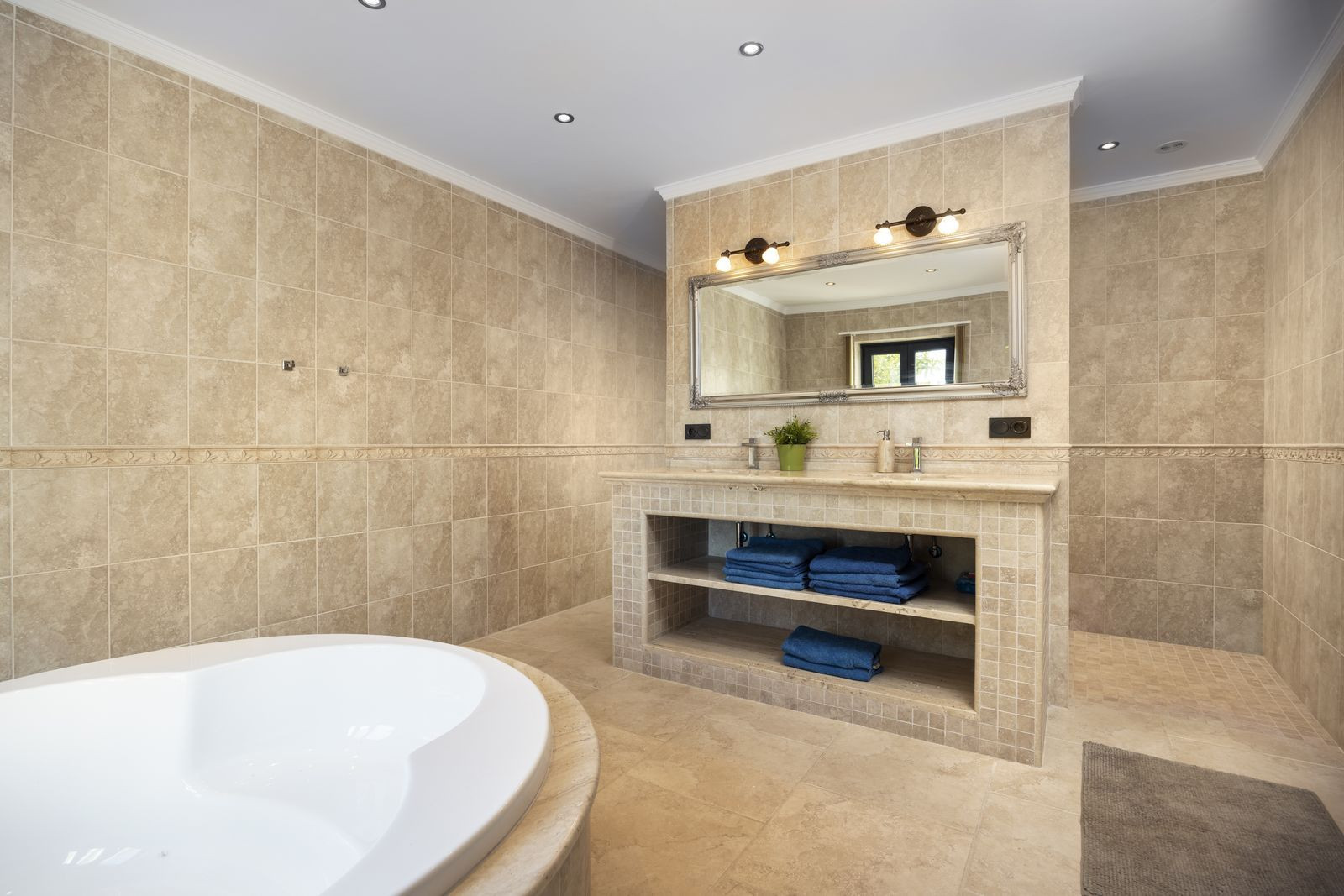 Image 48: detached villa For sale, Mijas, €2,495,000 [HFM-CL10214]