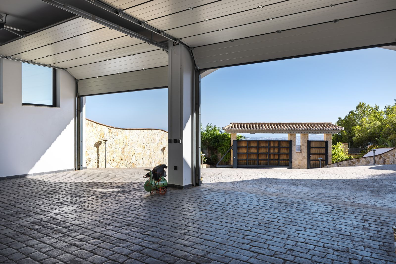 Image 48: detached villa For sale, Mijas, €2,495,000 [HFM-CL10214]