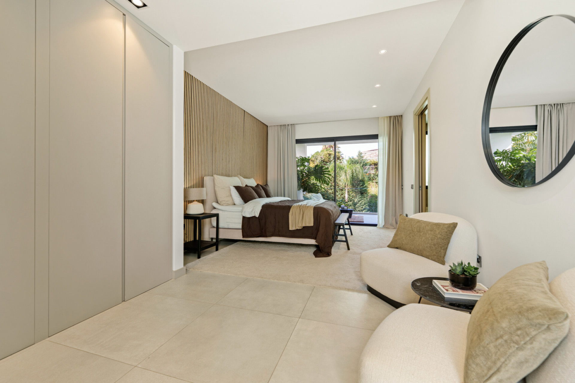 Image 47: detached villa For sale, Nueva Andalucía, €4,895,000 [HFM-C40198]