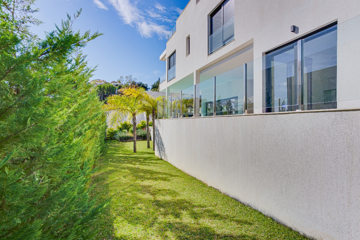 Image 33: detached villa For sale, Marbella, €2,550,000 [HFM-CL10184]