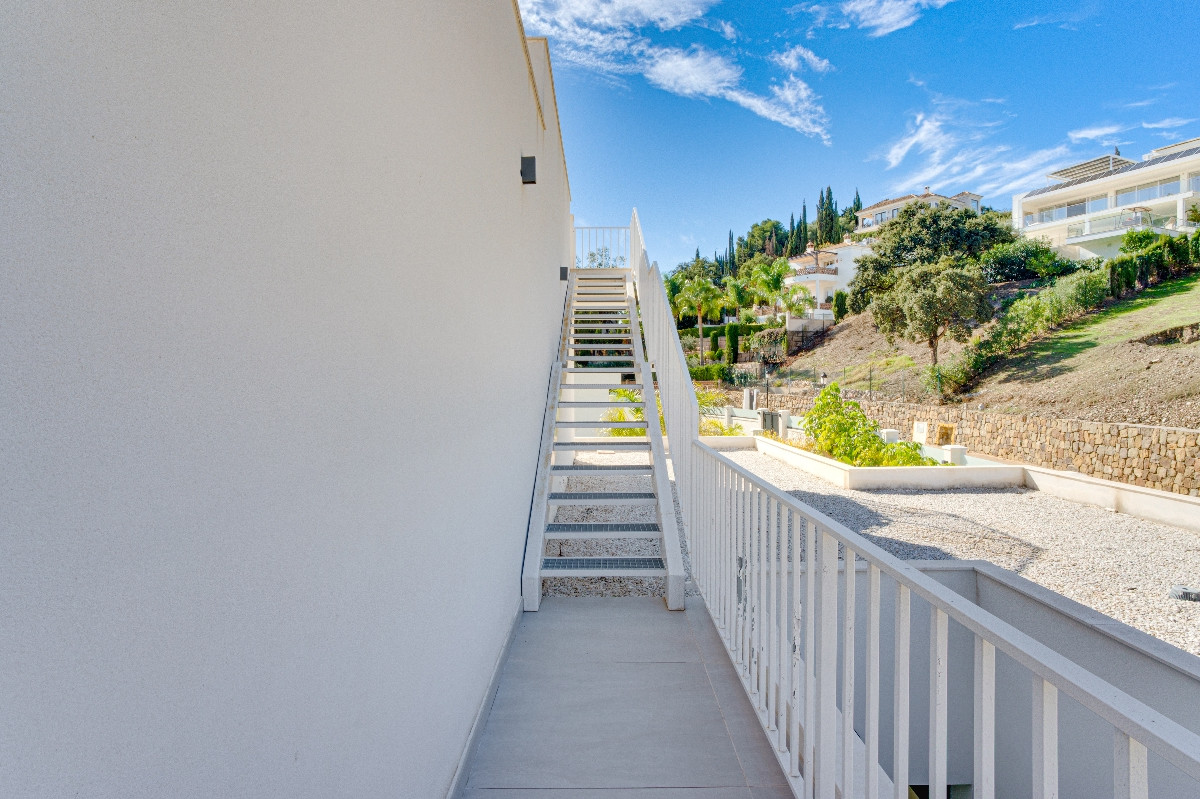 Image 33: detached villa For sale, Marbella, €2,550,000 [HFM-CL10184]