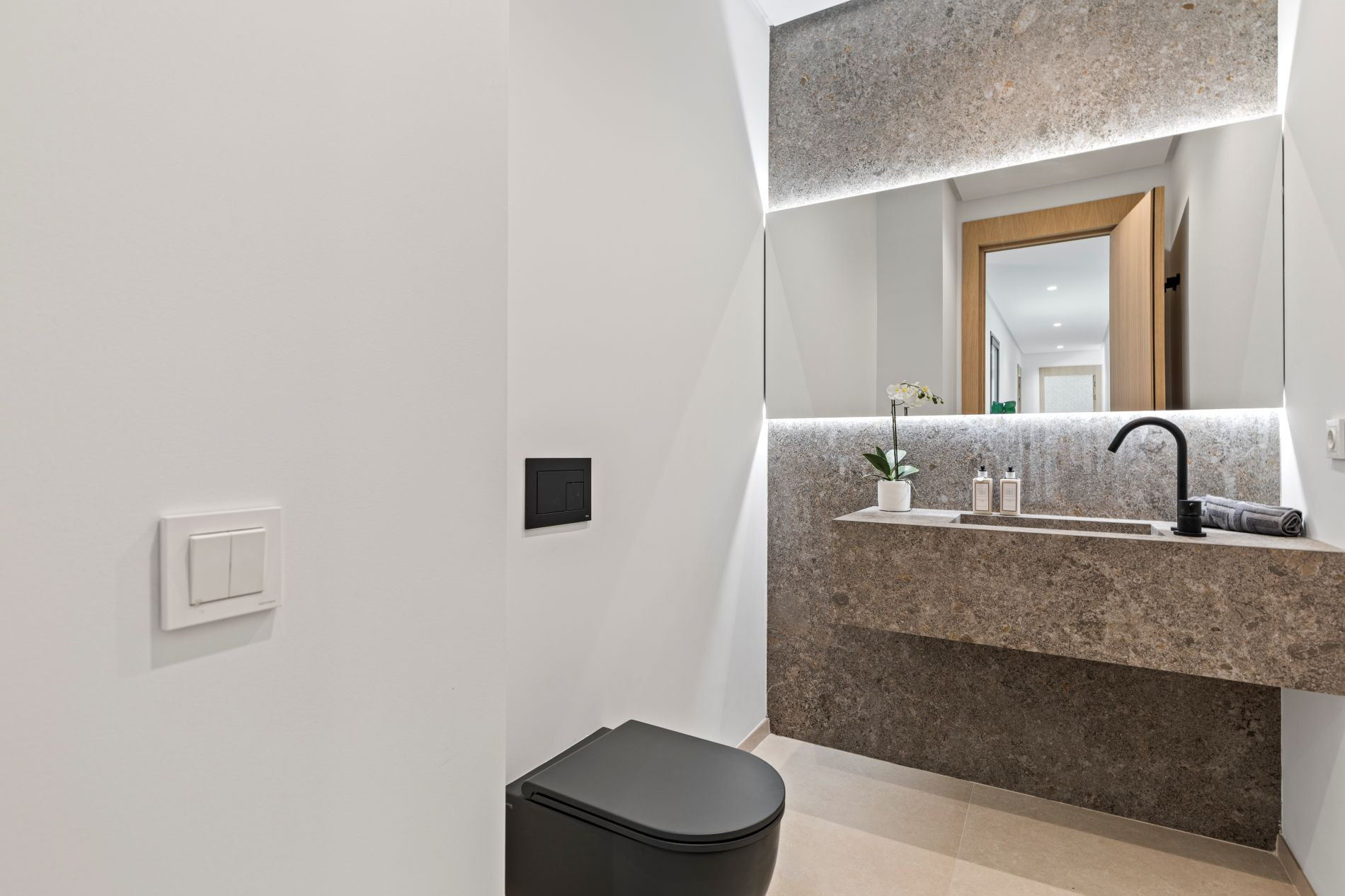 Image 56: detached villa For sale, Benahavís, €3,350,000 [HFM-CL10185]