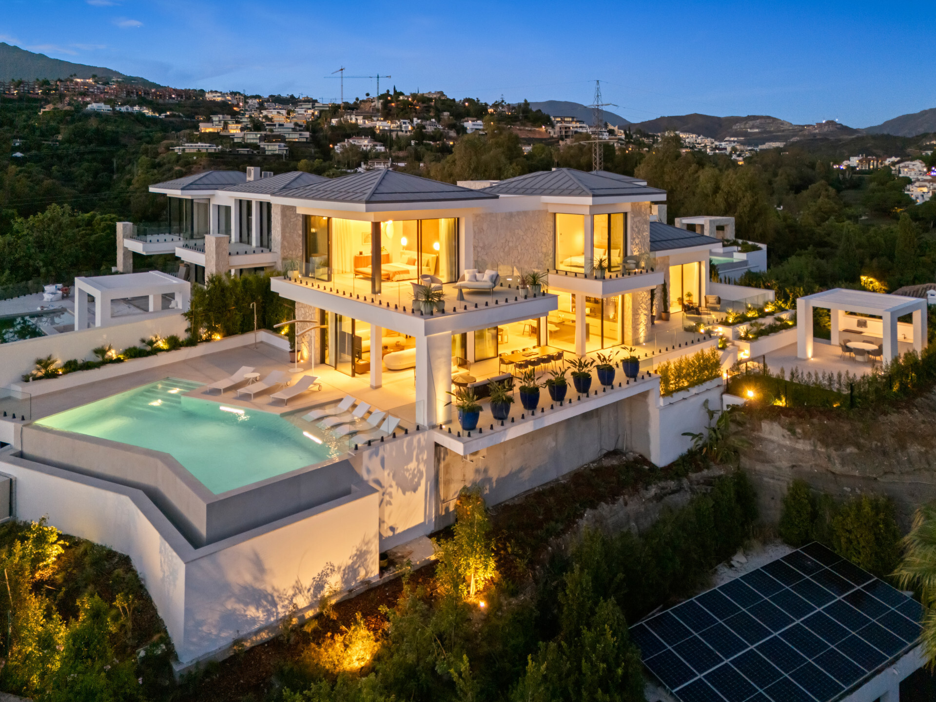 Image 50: detached villa For sale, Benahavís, €5,695,000 [HFM-C40207]