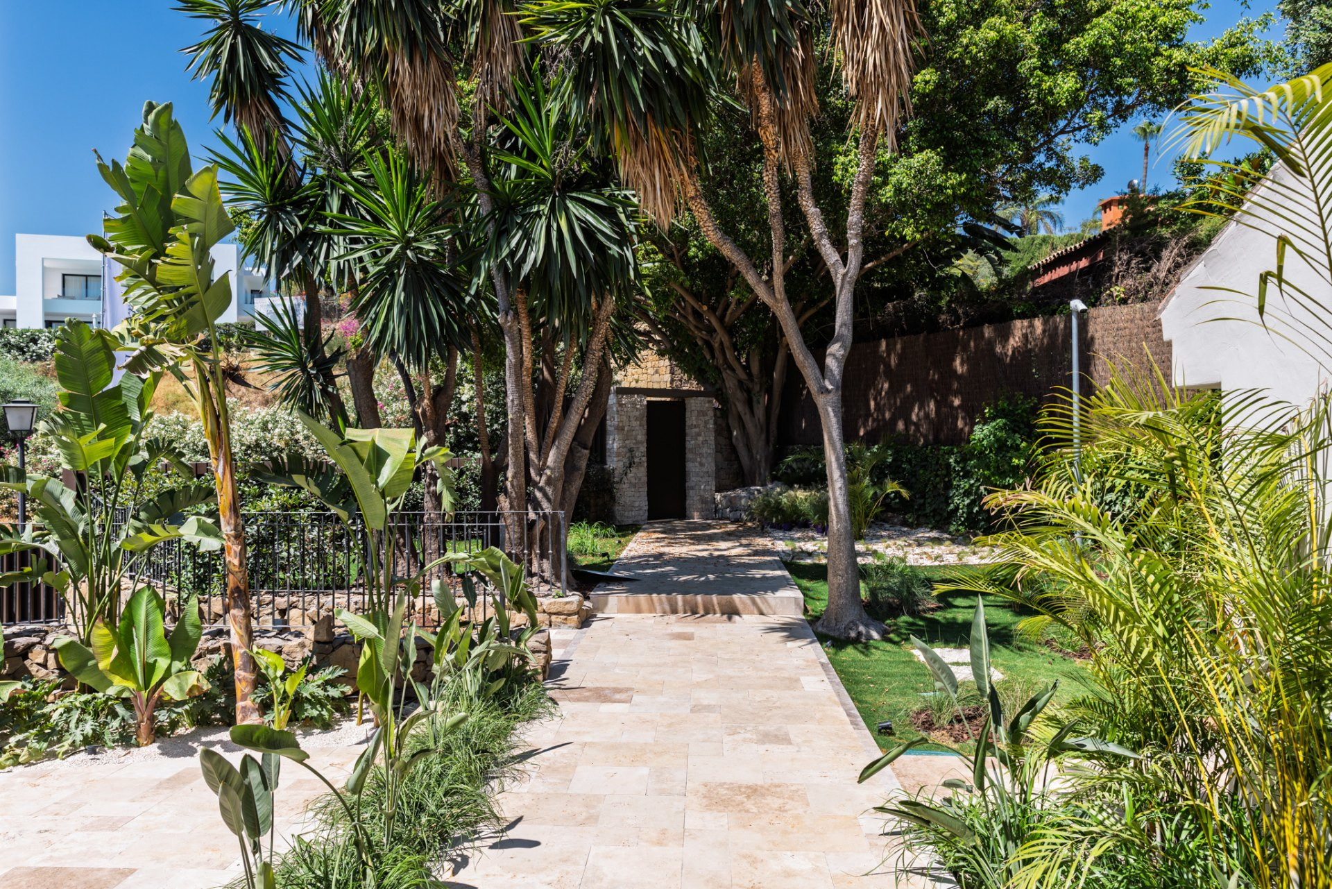 Image 52: detached villa For sale, Nueva Andalucía, €4,695,000 [HFM-C40209]