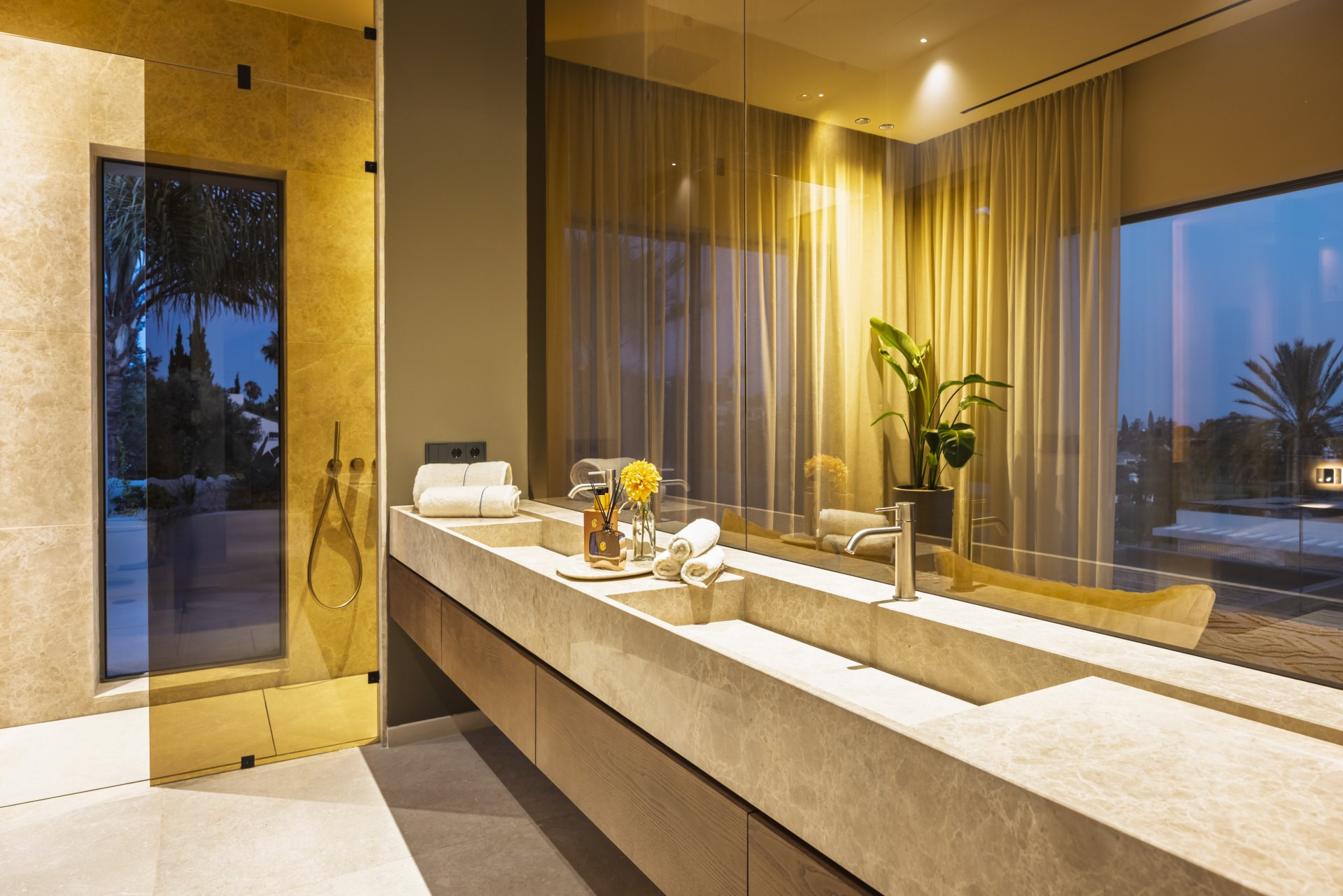 Image 52: detached villa For sale, Nueva Andalucía, €4,695,000 [HFM-C40209]