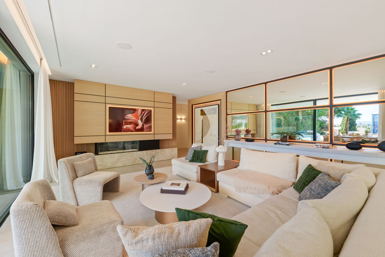 Image 47: detached villa For sale, Nueva Andalucía, €4,990,000 [HFM-C40213]