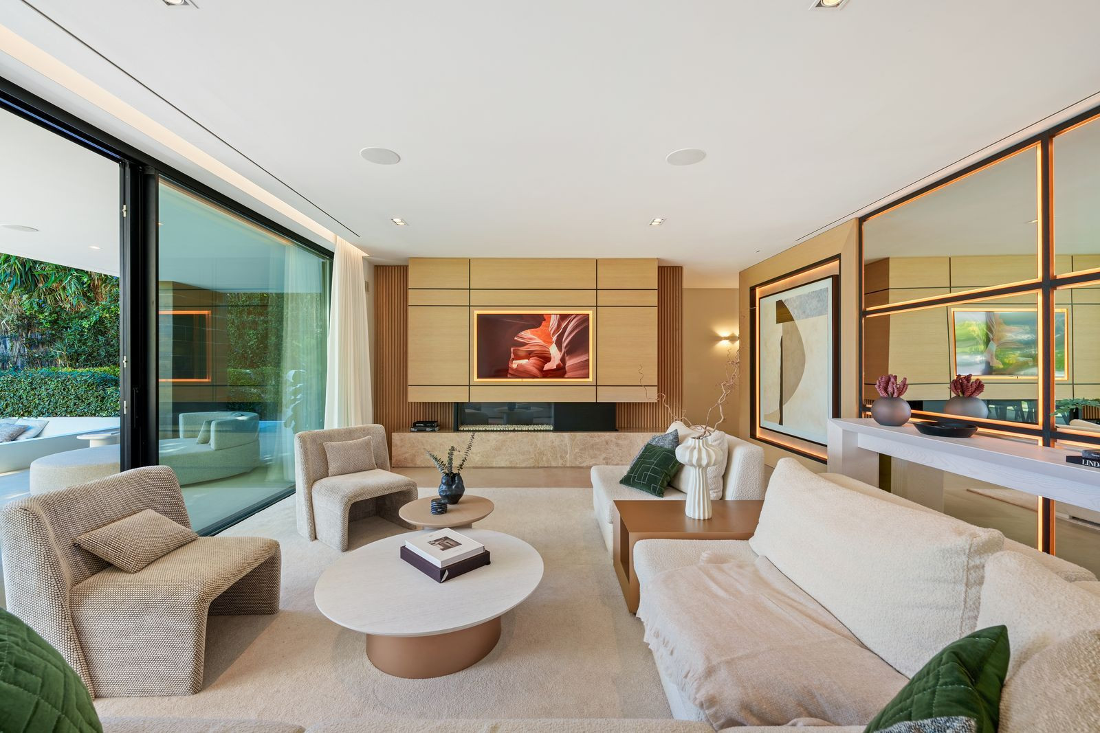 Image 47: detached villa For sale, Nueva Andalucía, €4,990,000 [HFM-C40213]