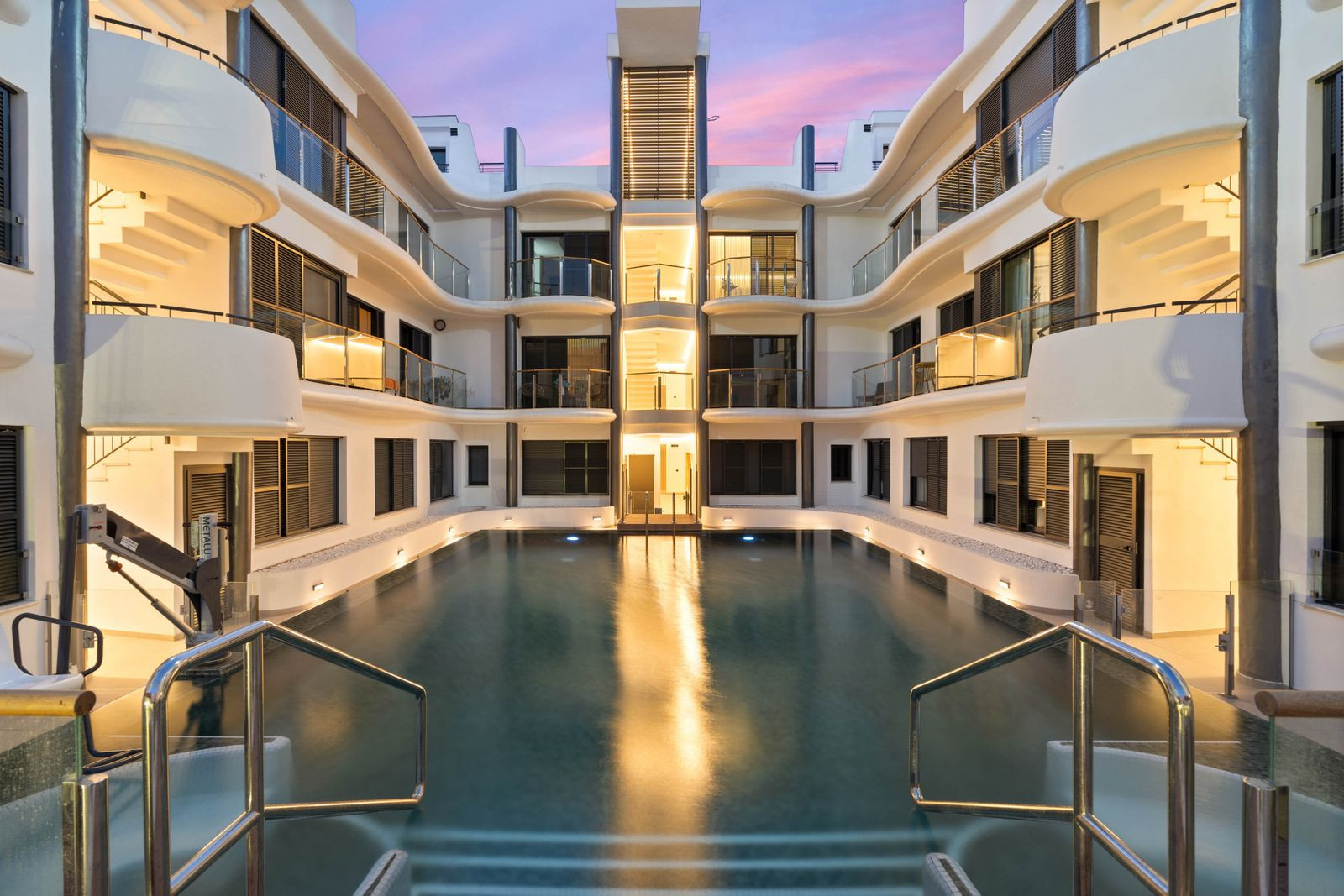 Image 23: apartment For sale, Estepona, €599,900 [HFM-D20007]