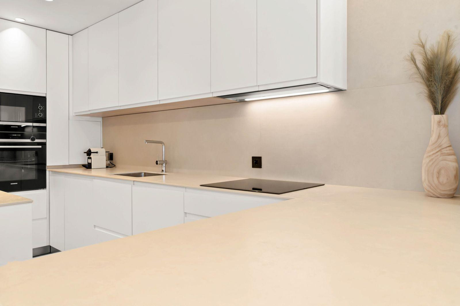 Image 23: apartment For sale, Estepona, €599,900 [HFM-D20007]