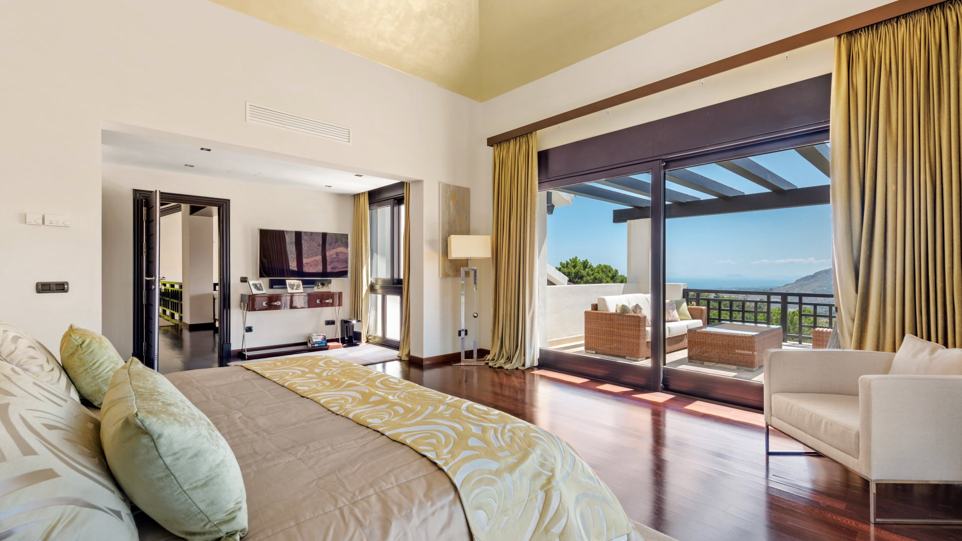 Image 32: detached villa For sale, Benahavís, €8,950,000 [HFM-CL10188]