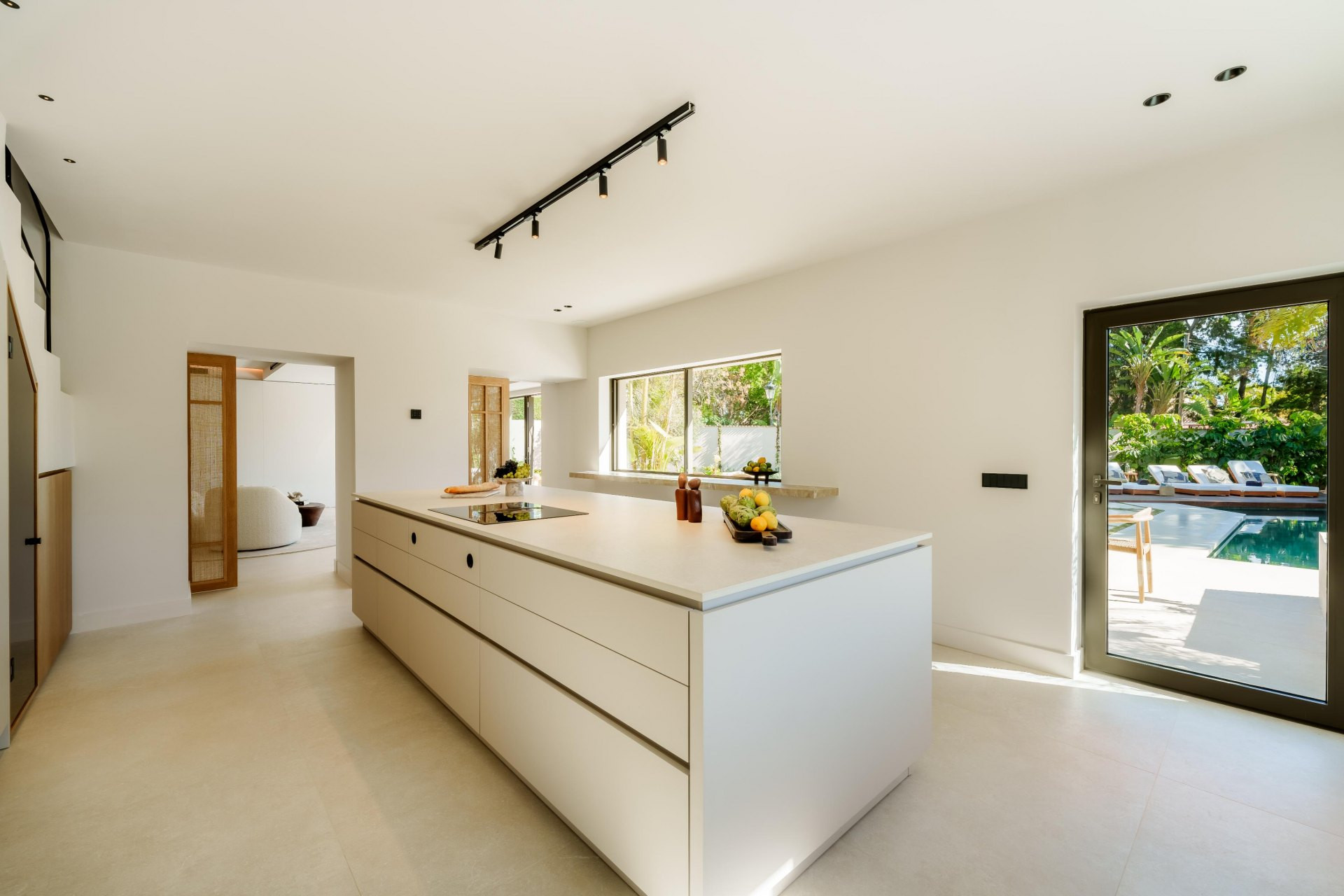 Image 23: detached villa For sale, San Pedro de Alcántara, €3,800,000 [HFM-CL10186]