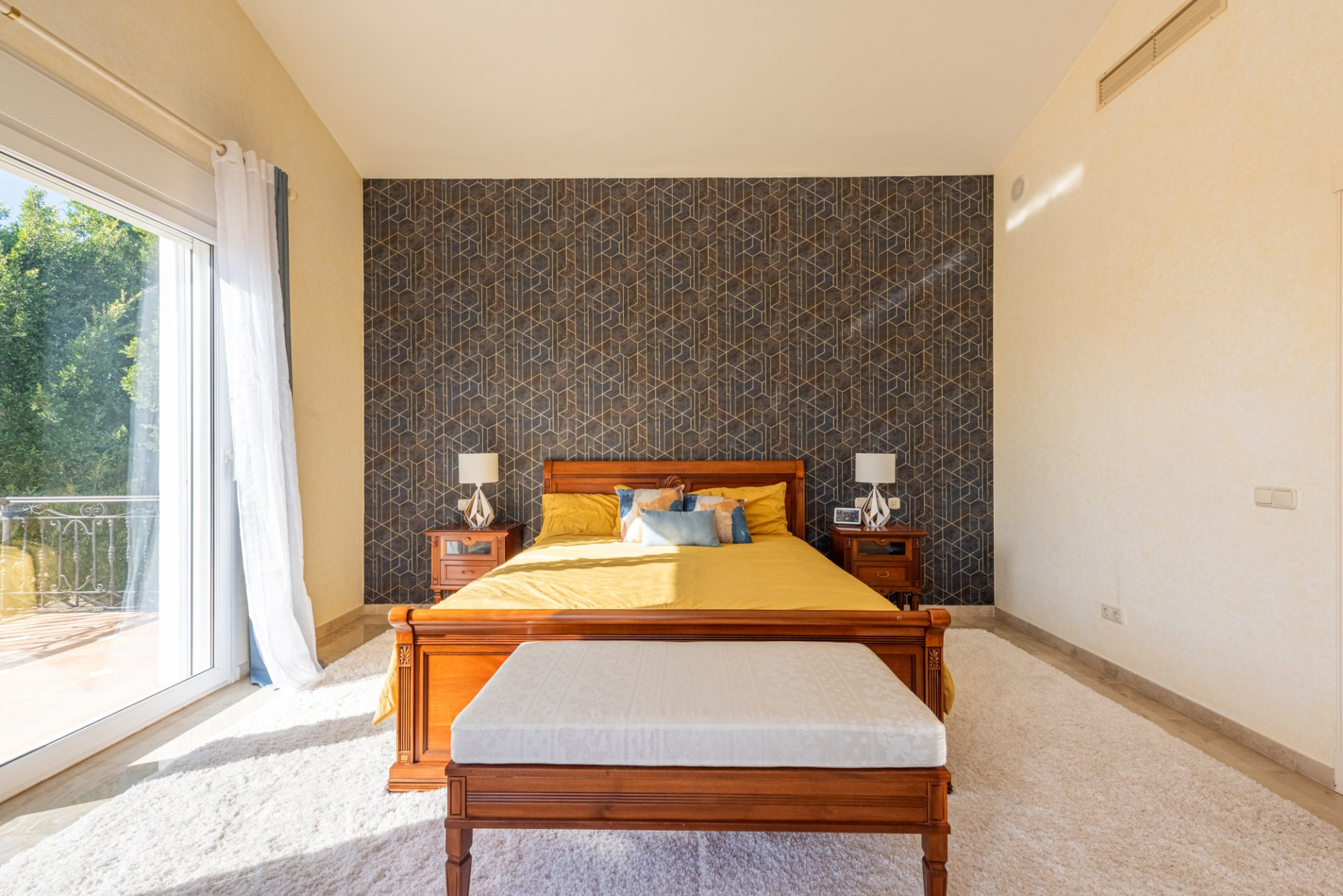 Image 28: villa - chalet For sale, The Golden Mile, €4,295,000 [HFM-CL10187]