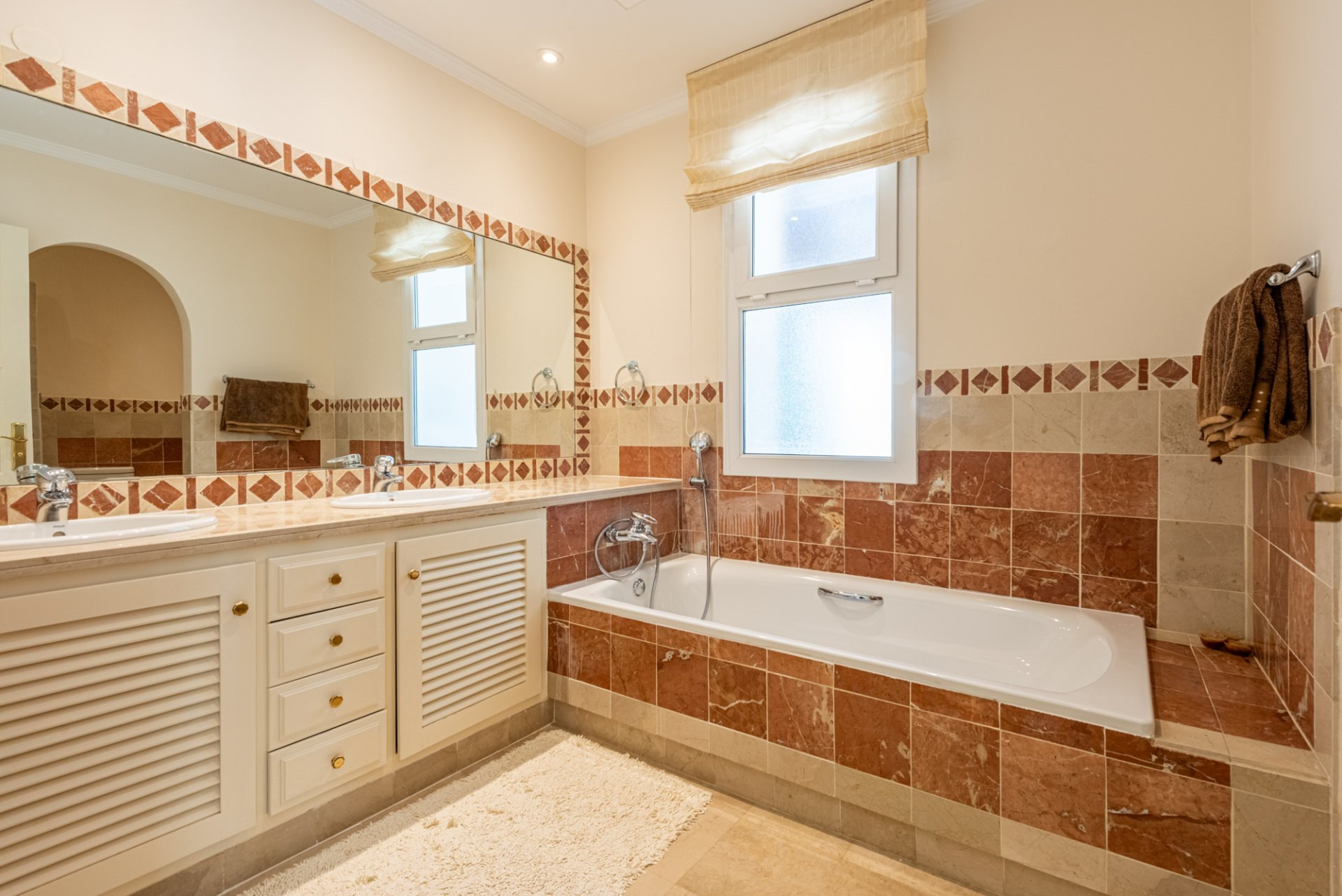 Image 28: villa - chalet For sale, The Golden Mile, €4,295,000 [HFM-CL10187]