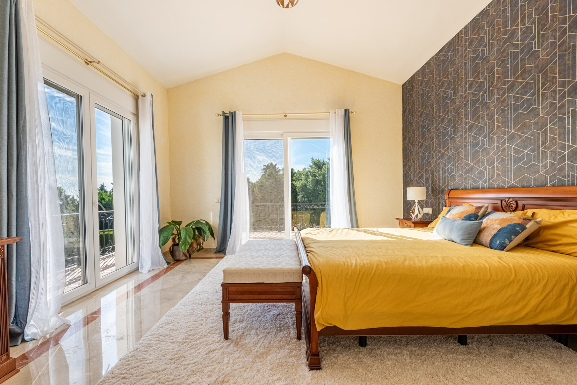 Image 28: villa - chalet For sale, The Golden Mile, €4,295,000 [HFM-CL10187]