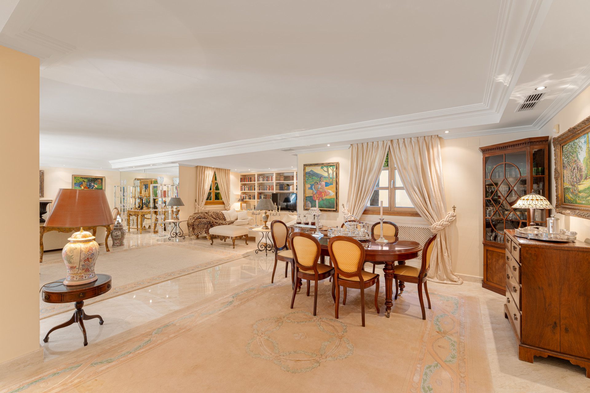 Image 36: detached villa For sale, Nueva Andalucía, €3,495,000 [HFM-C40217]