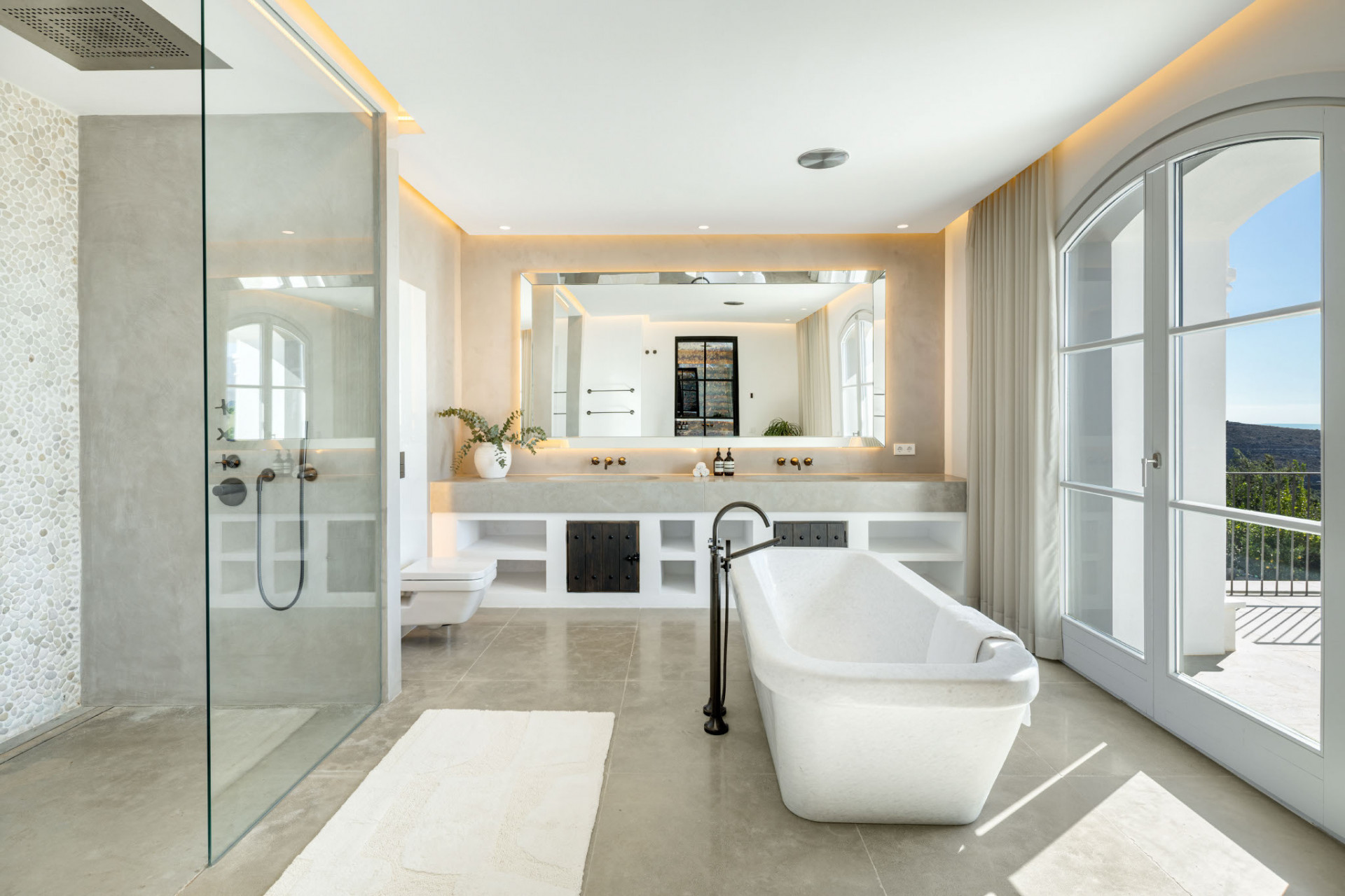 Image 48: detached villa For sale, Benahavís, €10,700,000 [HFM-C40221]