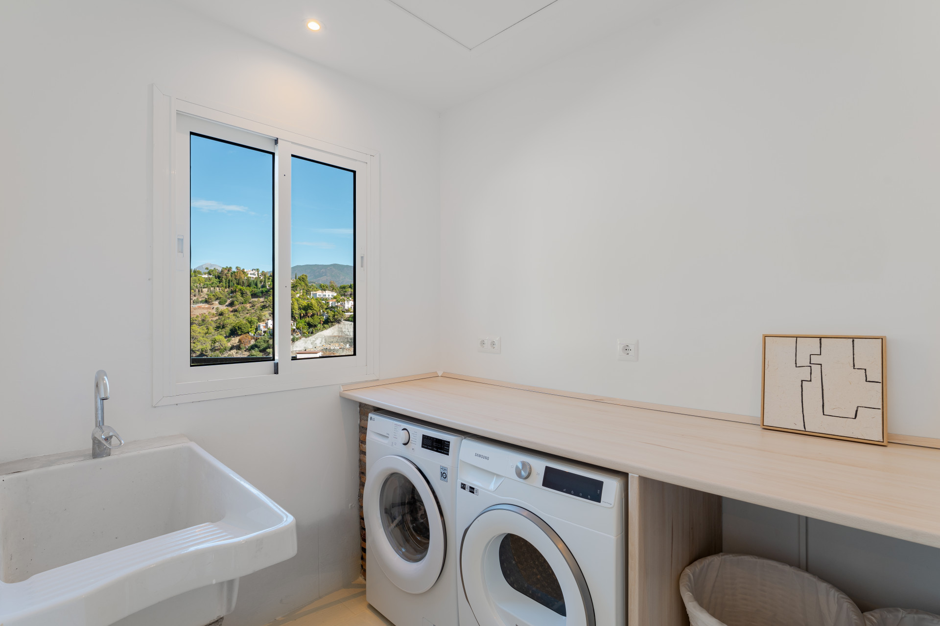 Image 59: detached villa For sale, Benahavís, €2,995,000 [HFM-C40223]